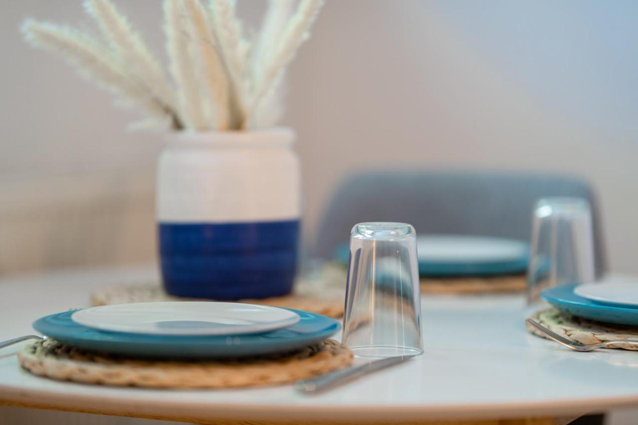 Stay Awesome - Schonfeld Apartment, Netflix Und Kostenloses Parken Kassel Dış mekan fotoğraf