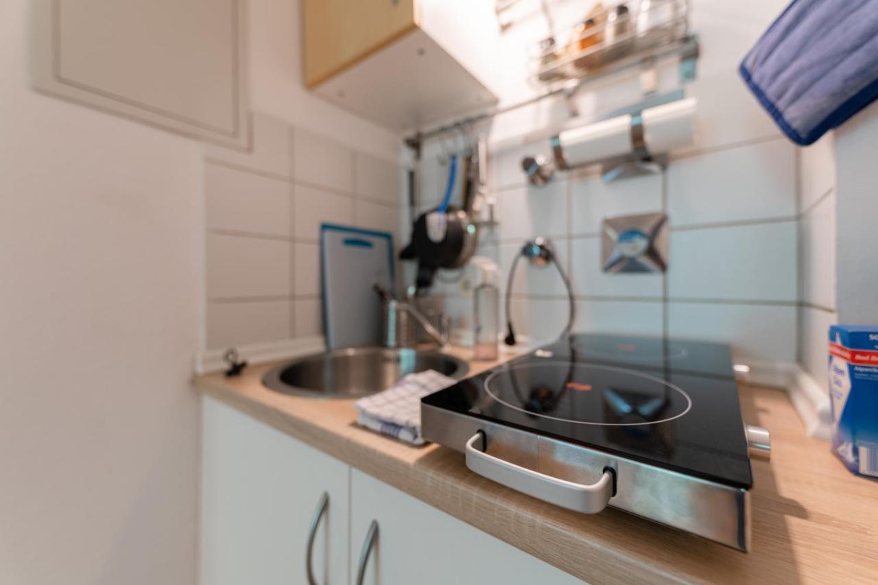 Stay Awesome - Schonfeld Apartment, Netflix Und Kostenloses Parken Kassel Dış mekan fotoğraf